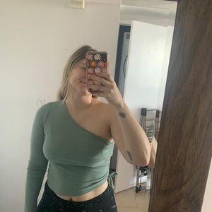 One shoulder, long sleeve rushed top size large (fits medium) green